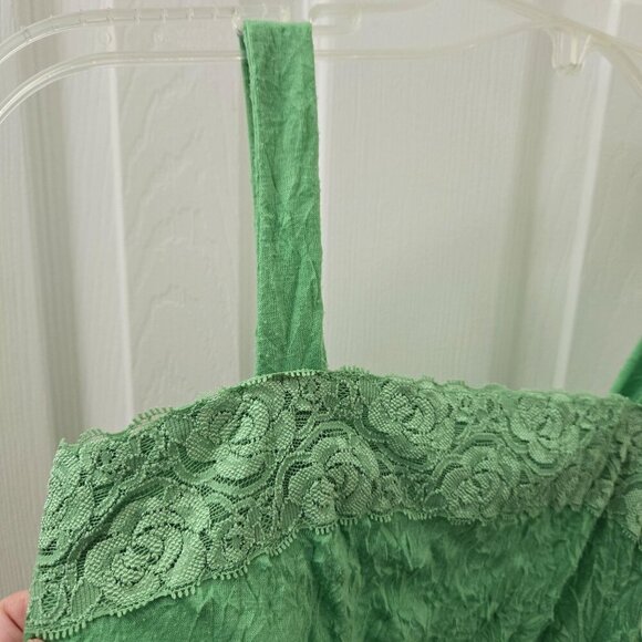 Vtg Xhilaration Tank Top Medium Green Lace Trim Crinkle Texture Y2K Festival - Picture 5 of 9